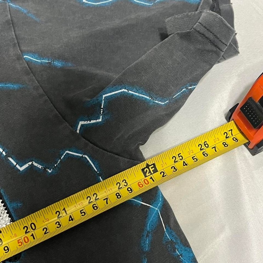 Grey and black First Row Logic W0RLD IS SHITF T-shirt - Picture 4 of 5